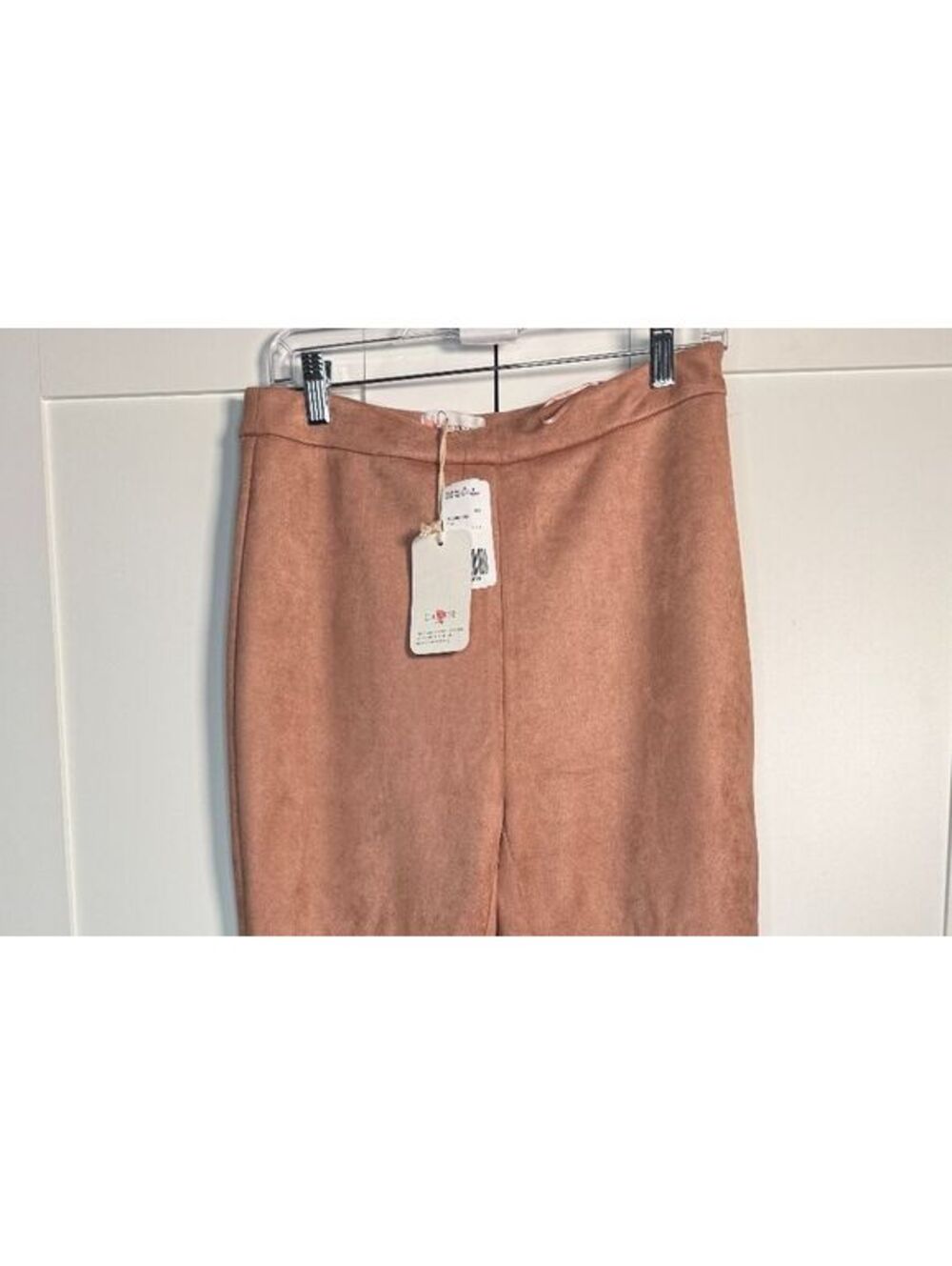 L' Atiste Women’s Blush Pink Faux Suede Skinny Pants NWT - Picture 2 of 6